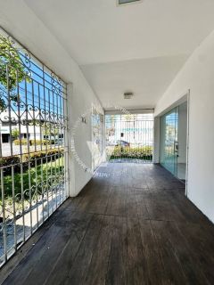 CASA DE 300 M² NO BAIRRO SALGADO FILHO