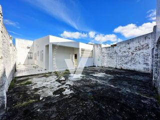 CASA DE 150M² NO BAIRRO JABOTIANA