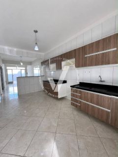 CASA DE 150M² NO BAIRRO JABOTIANA
