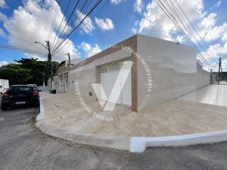 CASA DE 150M² NO BAIRRO JABOTIANA