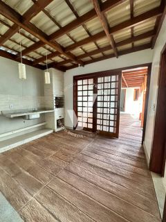 CASA DE 267M² NO BAIRRO ATALAIA