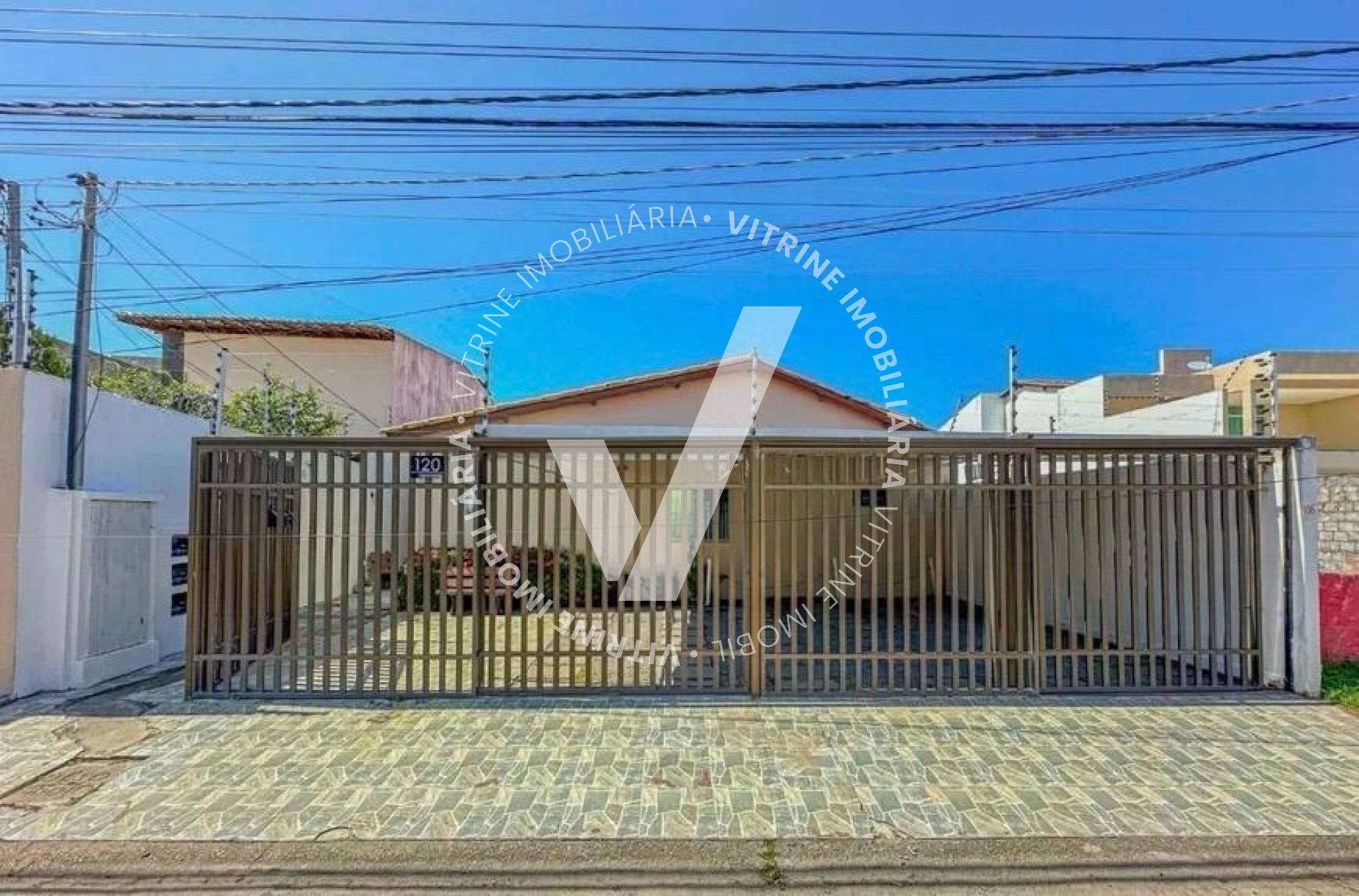 CASA TÉRREA EM RESIDENCIAL NA ATALAIA