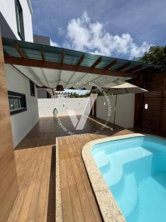 CASA DE ALTO PADRÃO COM PISCINA À VENDA NO CONDOMÍNIO FRAGATTA