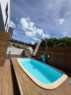 CASA DE ALTO PADRÃO COM PISCINA À VENDA NO CONDOMÍNIO FRAGATTA