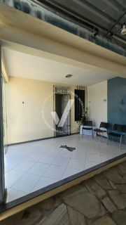 CASA AMPLA COM 3 SUÍTES | SUÍSSA | TERRENO 14 X 20