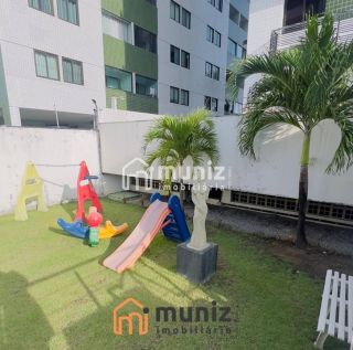 Apartamento com 3 Quartos Sendo uma Suíte, Bairro de Campo Grande, Recife