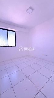 Apartamento com 3 Quartos Sendo uma Suíte, Bairro de Campo Grande, Recife