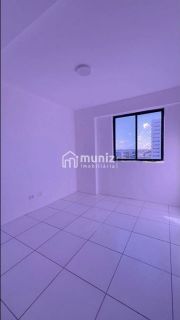 Apartamento com 3 Quartos Sendo uma Suíte, Bairro de Campo Grande, Recife