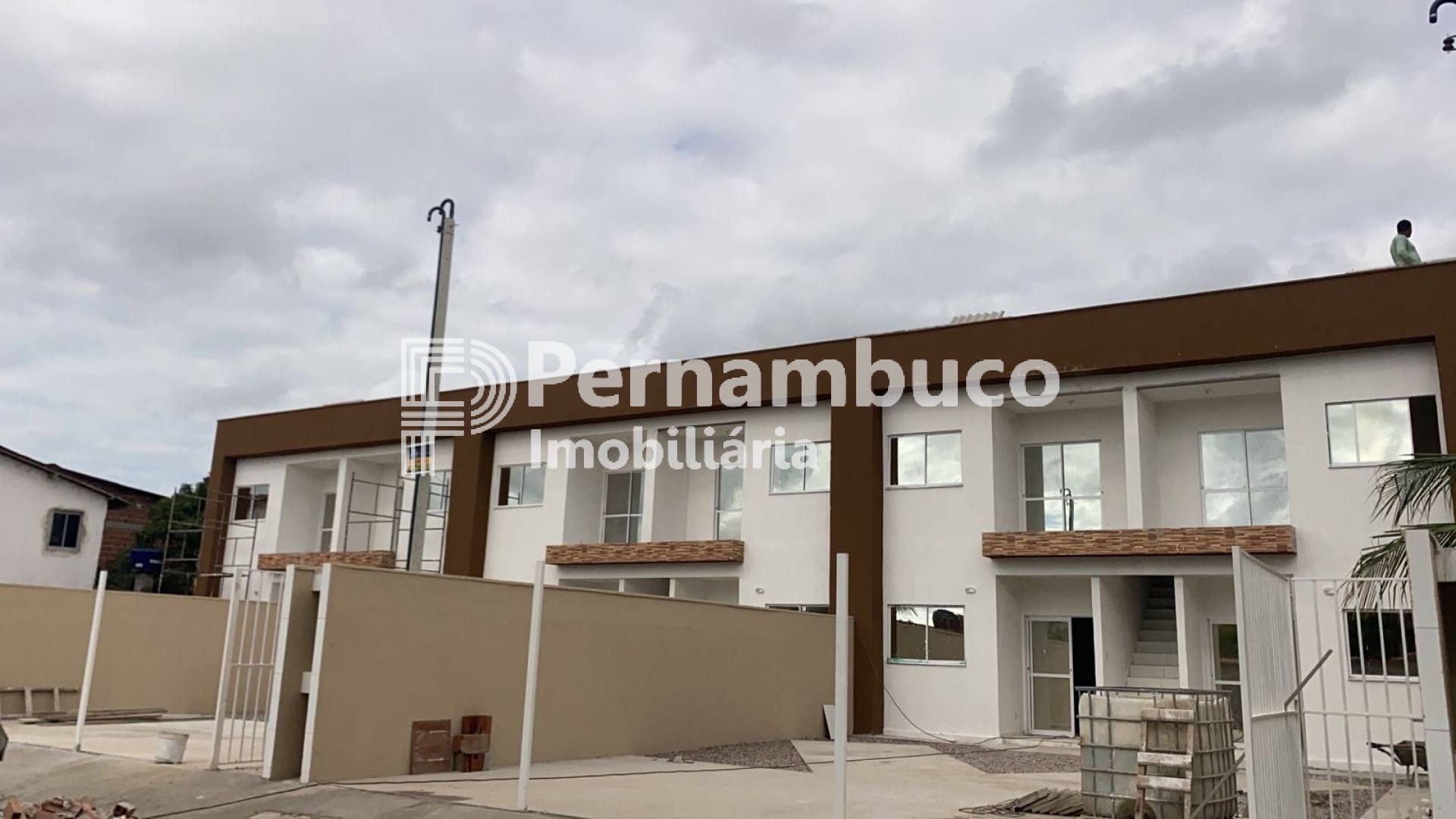 Privê Para Vender com 02 quartos no bairro Agamenon Magalhaes em Igarassu