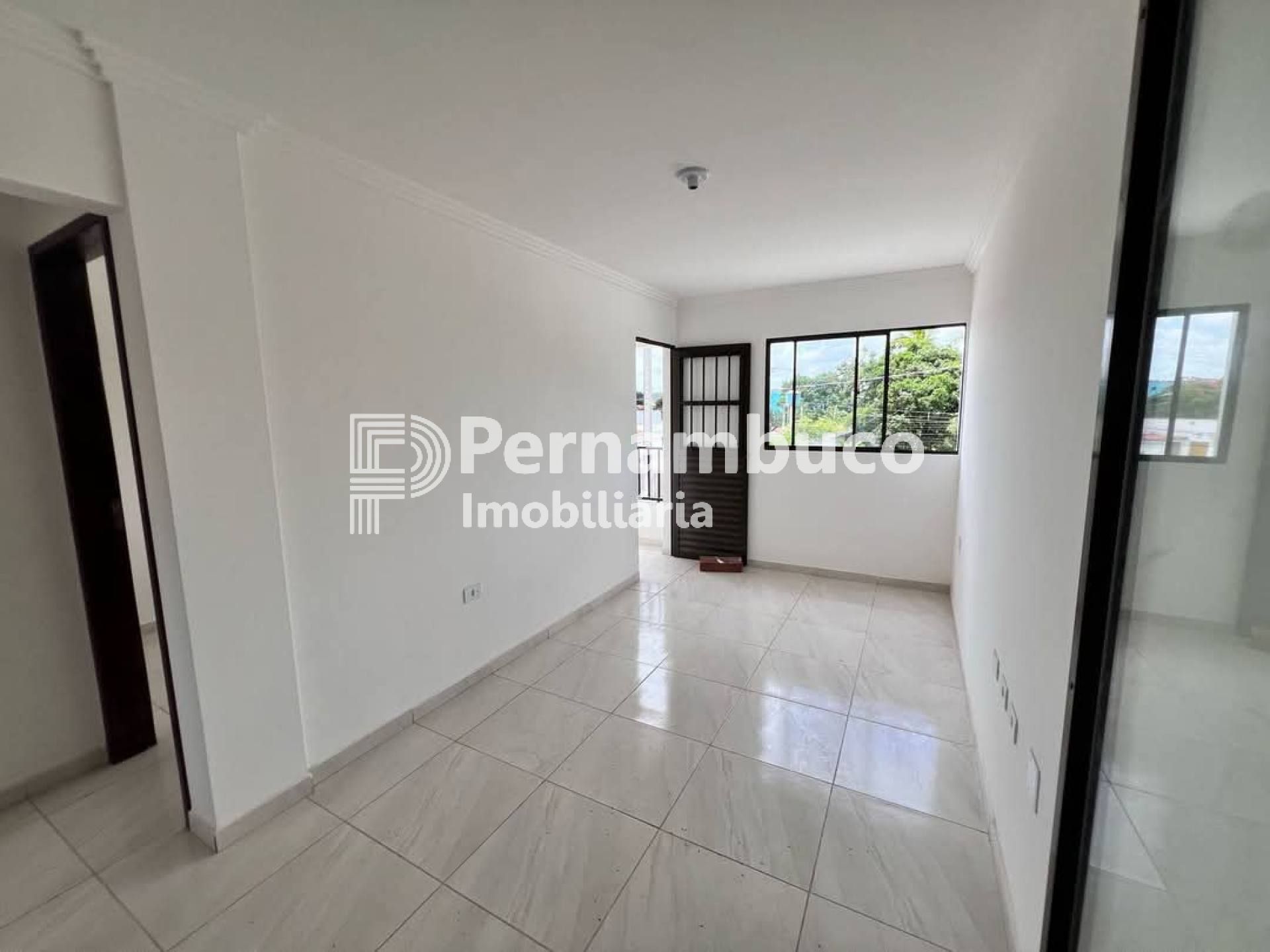 Apartamento Para Vender com 02 quartos: Residência cortergada  PE 35 em Igarassu