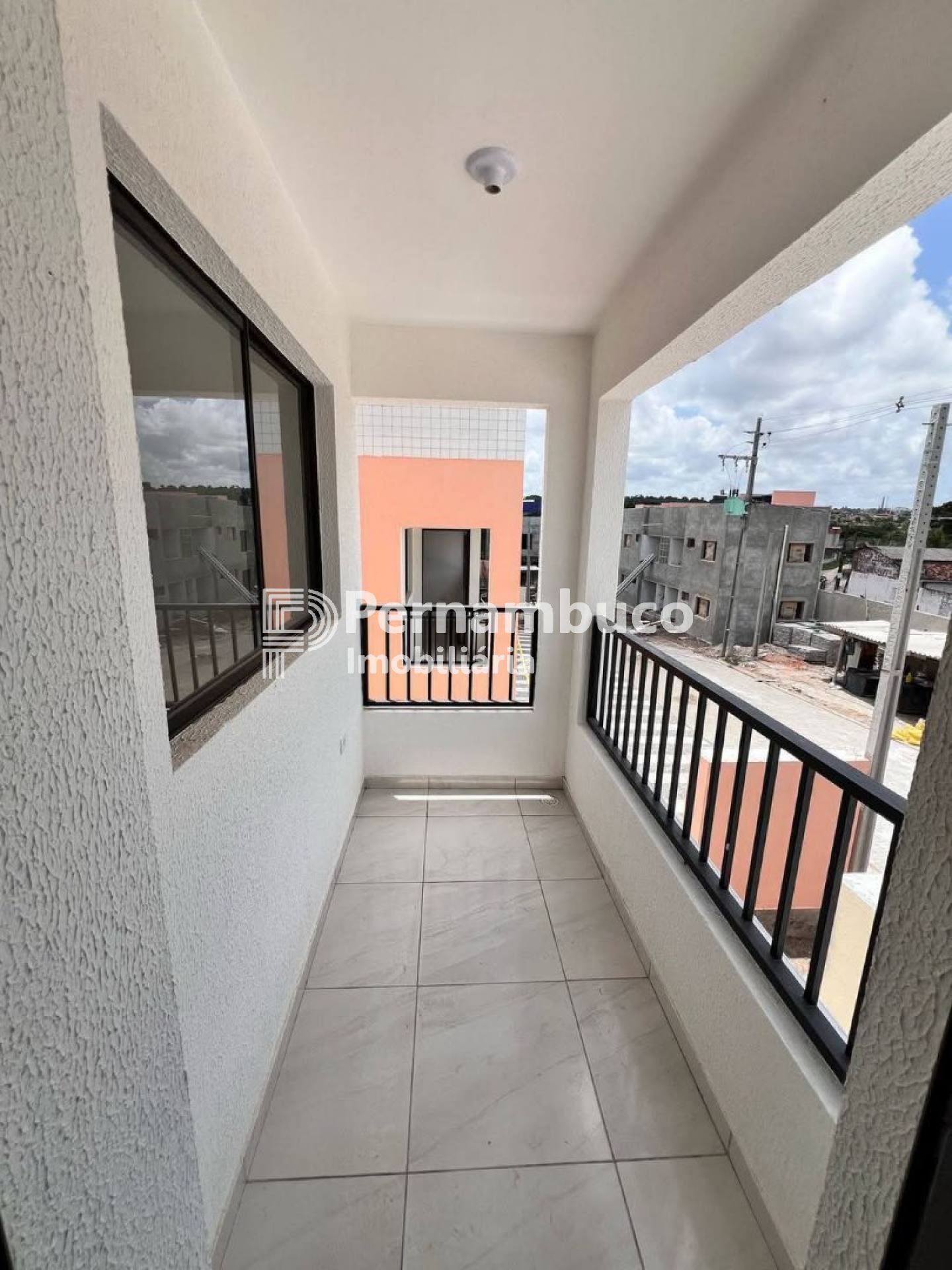 Apartamento Para Vender com 02 quartos: Residência cortergada  PE 35 em Igarassu