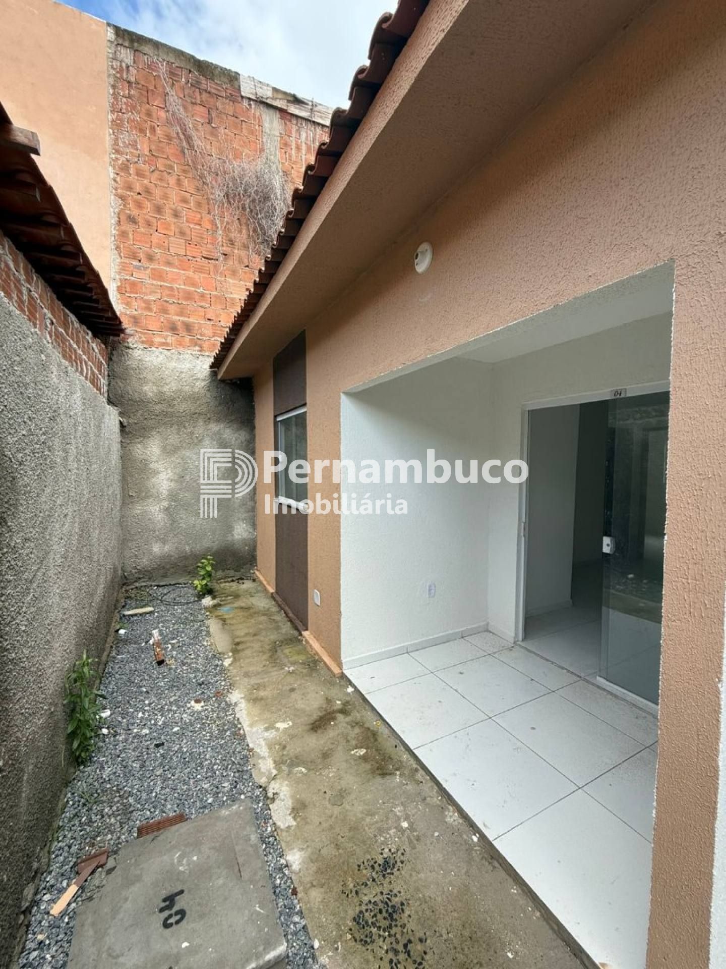 Casa Para Vender com 2 quartos no bairro Maria Farinha em Paulista