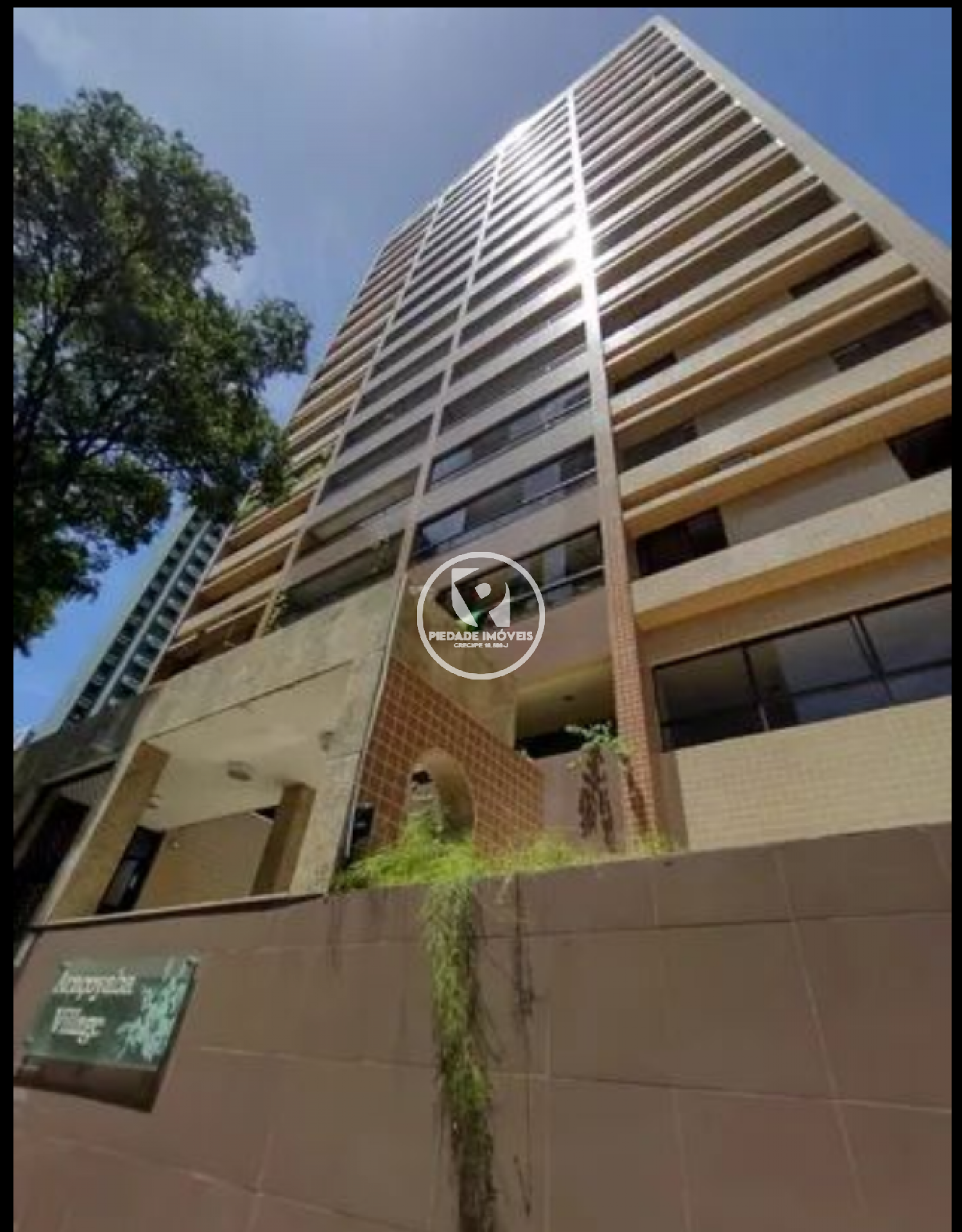 Excelente apartamento para vender com 03 quartos no coração do Espinheiro