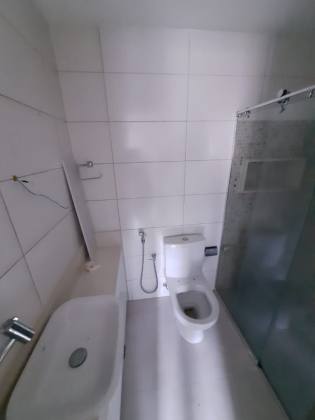 Apto no Edf Dália, ao lado do Shopping Guararapes 