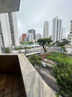 Apartamento com 100 m² para vender com 3 quartos 1 suítes no bairro Boa Viagem em Recife