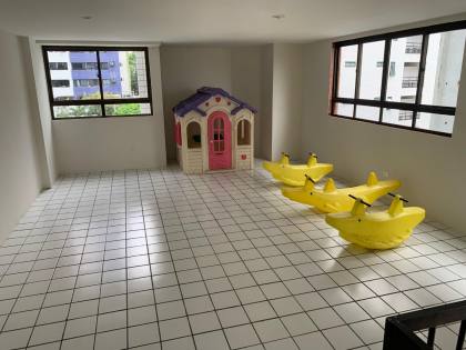 Apartamento Para Vender com 2 quartos 1 suítes no bairro de Setúbal (Boa Viagem) em Recife