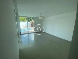 Casa Para Vender com 4 quartos 4 suítes no bairro Boa Viagem em Recife