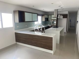 Casa Para Vender com 4 quartos 4 suítes no bairro Boa Viagem em Recife