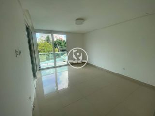 Casa Para Vender com 4 quartos 4 suítes no bairro Boa Viagem em Recife