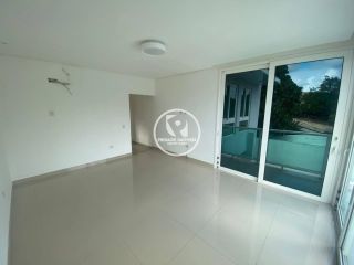 Casa Para Vender com 4 quartos 4 suítes no bairro Boa Viagem em Recife