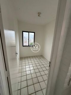 Apartamento Para Alugar com 4 quartos 2 suítes à Beira Mar de Candeias em Jaboatão Dos Guararapes