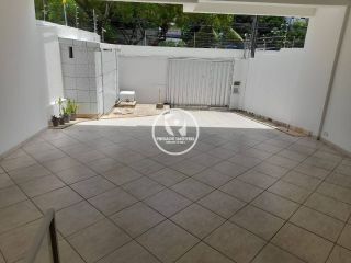 Casa Para Vender com 3 quartos 1 suítes no bairro Boa Viagem em Recife