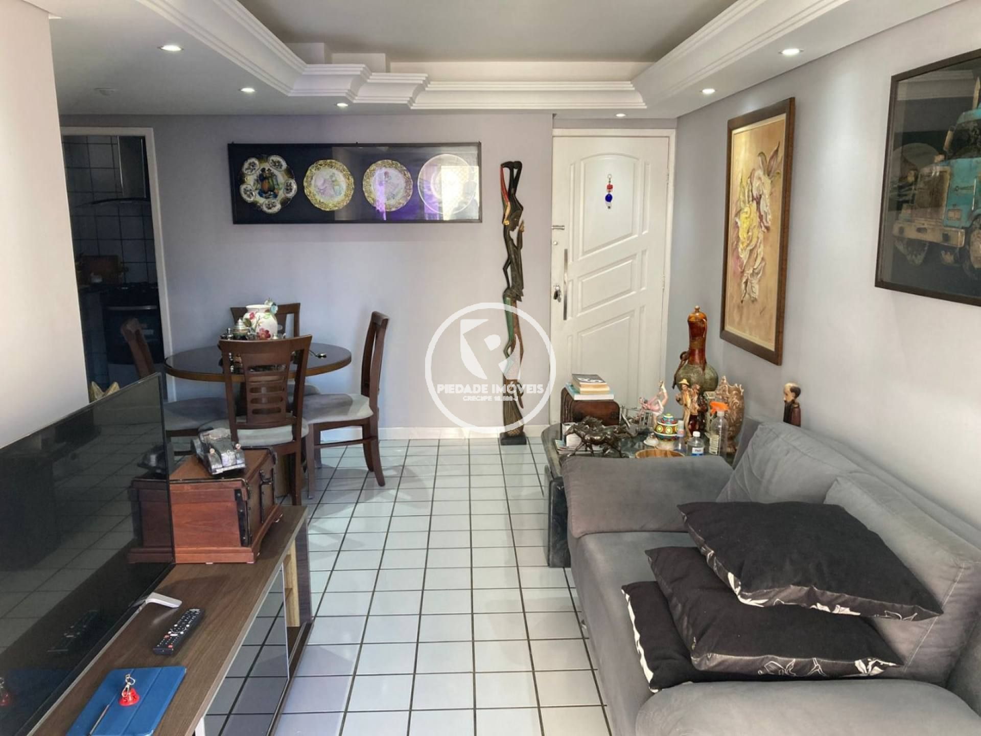 Apartamento Para Vender com 2 quartos 1 suítes no bairro Boa Viagem em Recife