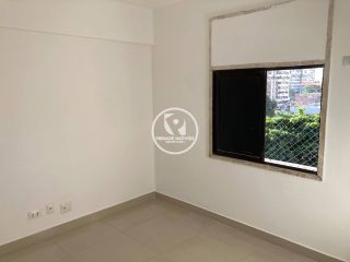 Apartamento Para Alugar com 4 quartos 2 suítes à beira mar de Candeias em Jaboatão Dos Guararapes