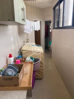 Apartamento Beira-Mar Candeias 211m², 4 Quartos, 2 Suítes, 3 Vagas – R$ 1.050.000