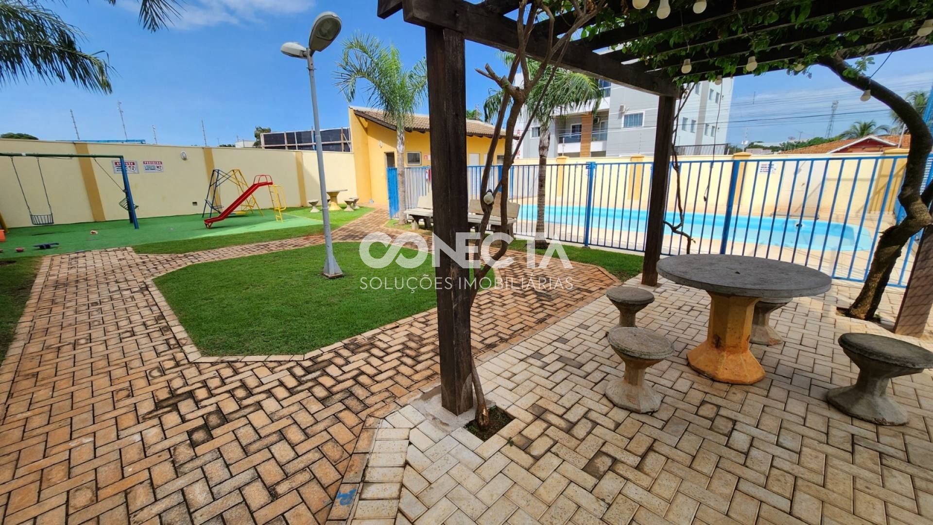 APARTAMENTO Á VENDA COM 02 QUARTOS SENDO 01 SUÍTE NO CENTRO DE NOVA MUTUM