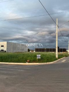 LOTE COMERCIAL DE ESQUINA NA AVENIDA DAS GAIVOTAS, PRÓXIMO À AVENIDA BRASIL!!!
