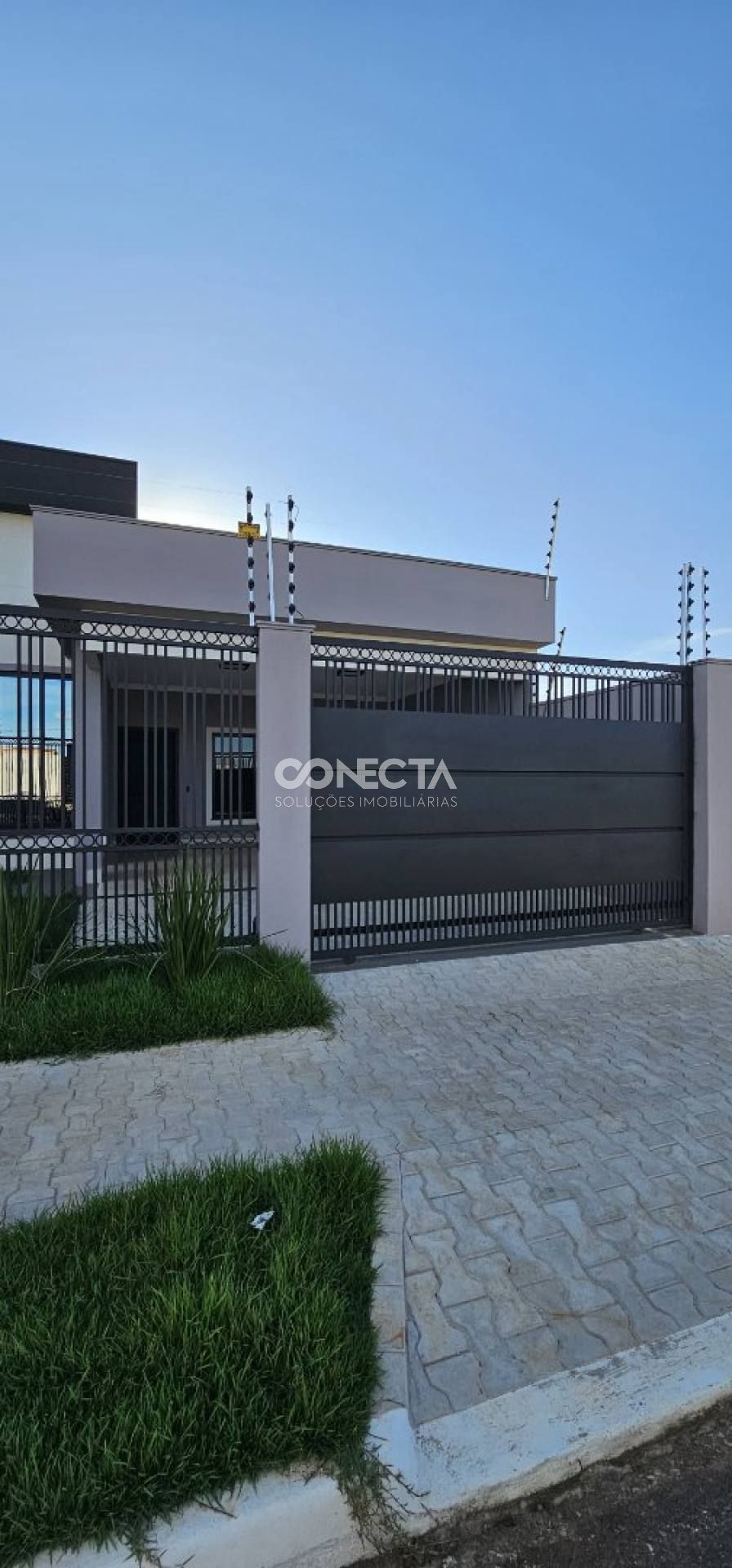 CASA COM 3 QUARTOS E 1 SUÍTE ALTO PADRÃO À VENDA RESIDENCIAL VENEZA