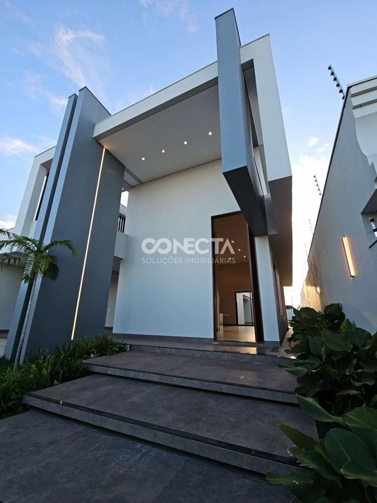 IMÓVEL DE ALTO PADRÃO DISPONÍVEL PARA VENDA - PARQUE DOS INGÁS