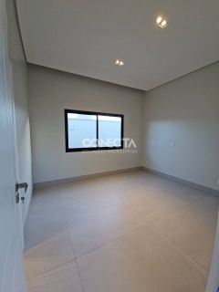 IMÓVEL DE ALTO PADRÃO DISPONÍVEL PARA VENDA - PARQUE DOS INGÁS