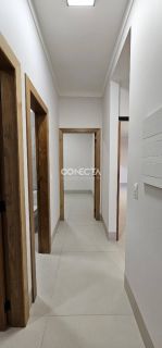 CASA A VENDA 3 QUARTOS SENDO 1 SUÍTE NO BAIRRO RESIDENCIAL VENEZA