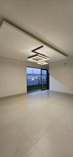 CASA A VENDA 3 QUARTOS SENDO 1 SUÍTE NO BAIRRO RESIDENCIAL VENEZA