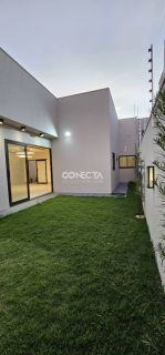 CASA A VENDA 3 QUARTOS SENDO 1 SUÍTE NO BAIRRO RESIDENCIAL VENEZA