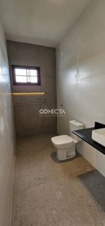 CASA Á VENDA COM 3 QUARTOS SENDO 1 SUÍTE NO BAIRRO