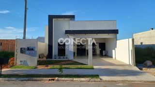 CASA PARA VENDER COM 3 QUARTOS SENDO 1 SUÍTE, NO BAIRRO MONTSERRAT