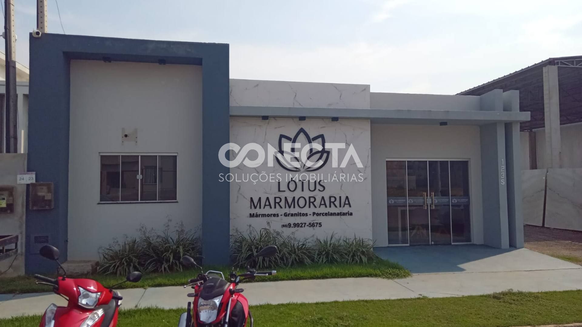 OPORTUNIDADE DE COMPRAR NO BAIRRO CIDADE NOVA, UM BARRAÇÃO E O3 COMÔDOS.