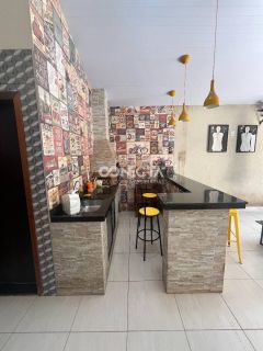 CASA (COM ENERGIA SOLAR) À VENDA no Bairro Lírios do Campo, Nova Mutum/MT