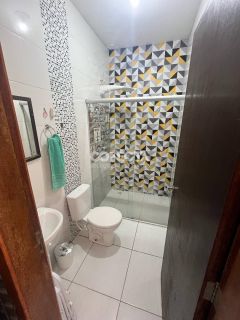 CASA (COM ENERGIA SOLAR) À VENDA no Bairro Lírios do Campo, Nova Mutum/MT