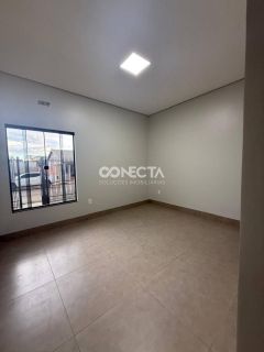 Casa Para Vender com 3 quartos 1 suítes no bairro Montserrat em Nova Mutum