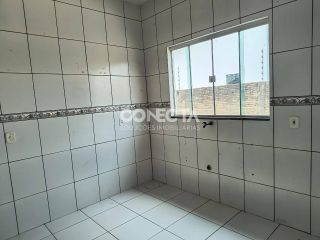 CASA  Á VENDA NO BAIRRO ARARA AZUL, COM 2 QUARTOS.