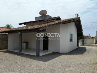 CASA  Á VENDA NO BAIRRO ARARA AZUL, COM 2 QUARTOS.