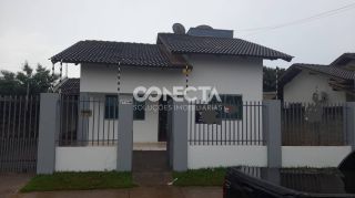 CASA Á VENDA NO BAIRRO ARARA  AZUL, DOIS QUARTOS.