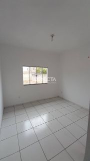 CASA Á VENDA NO BAIRRO ARARA  AZUL, DOIS QUARTOS.