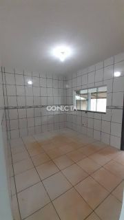 CASA Á VENDA NO BAIRRO ARARA  AZUL, DOIS QUARTOS.