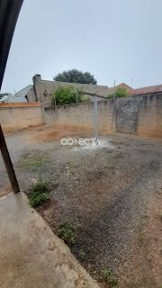 CASA Á VENDA NO BAIRRO ARARA  AZUL, DOIS QUARTOS.