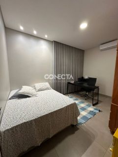 CASA DISPONÍVEL PARA  VENDA NO BAIRRO MONTSERRAT, TRÊS QUARTOS,SENDO UM SUÍTE.